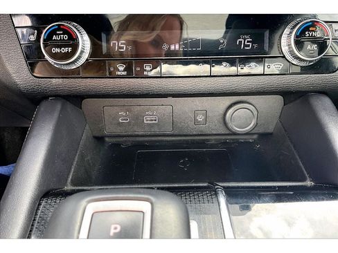 Used 2024 Mitsubishi Outlander Ralliart image 27