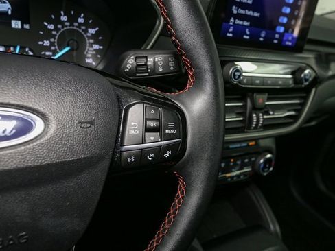 Used 2022 Ford Escape SEL w/ SEL Stealth AWD Package image 32