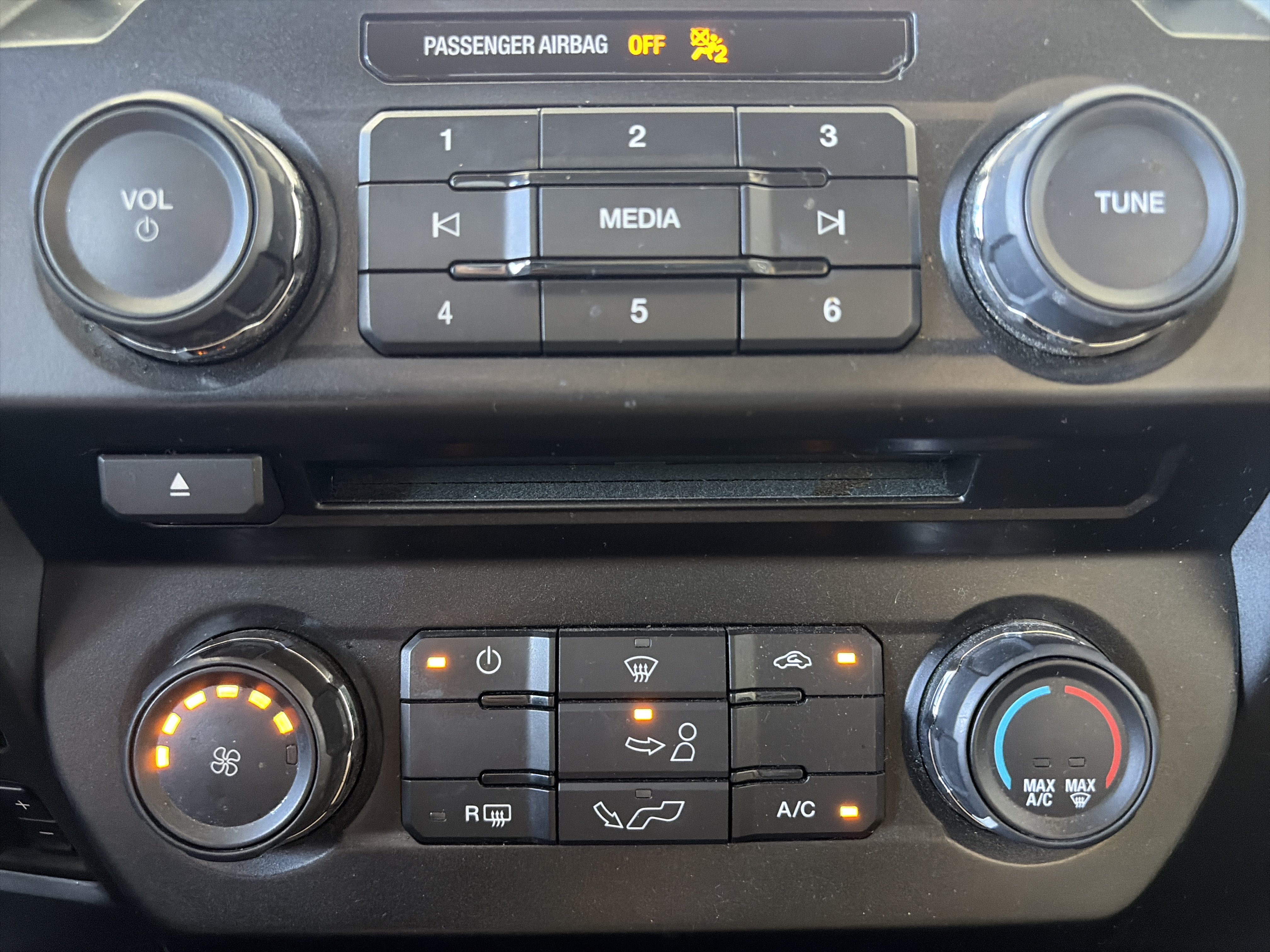 Used 2017 Ford F150 XLT w/ Equipment Group 301A Mid AWD/4WD image 21