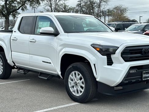 New 2026 Toyota Tacoma SR5 AWD/4WD image 3