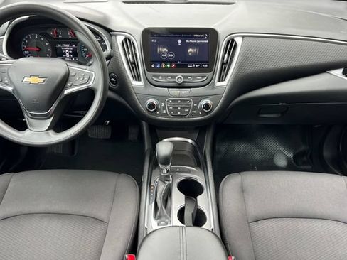 Used 2023 Chevrolet Malibu LT FWD image 17