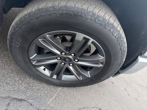 Used 2023 Ford F150 Lariat image 11