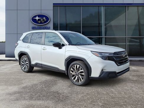 Used 2026 Subaru Forester Touring w/ Touring Package image 2