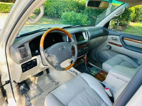Used 2006 Lexus LX 470 4WD image 8