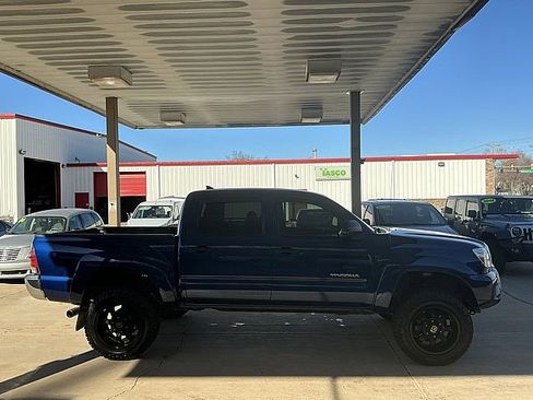 Used 2015 Toyota Tacoma PreRunner image 4