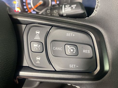 Used 2026 Jeep Wrangler Unlimited Sport AWD/4WD image 11