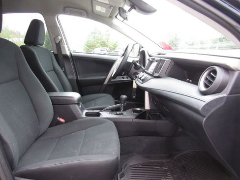 Certified 2018 Toyota RAV4 LE w/ All Weather Liner Package image 17