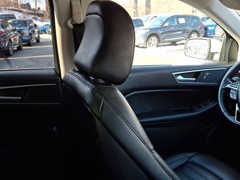 Certified 2022 Ford Edge SEL w/ Convenience Package image 13