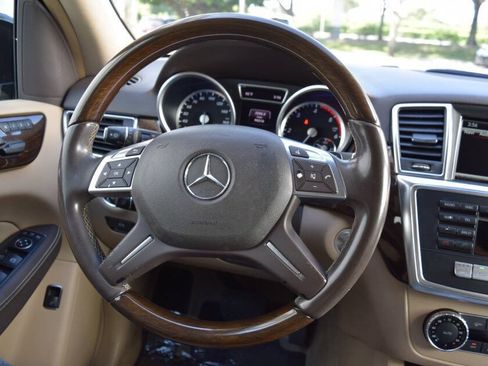 Used 2015 Mercedes-Benz ML 250 BlueTEC 4MATIC image 64