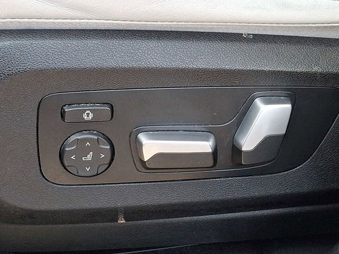 Used 2023 BMW X5 xDrive40i w/ Premium Package image 27