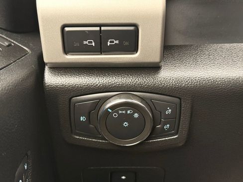 Used 2021 Ford F350 Lariat w/ Lariat Value Package image 19