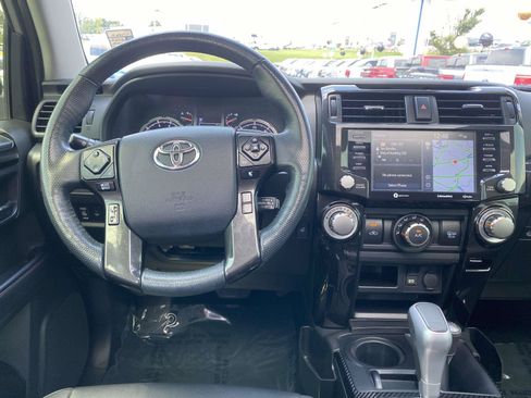 Used 2023 Toyota 4Runner TRD Off-Road Premium w/ Off Road Premium Plus Package AWD/4WD image 12