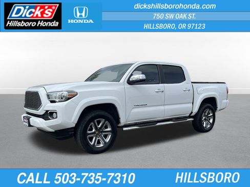 Used 2016 Toyota Tacoma Limited w/ Towing Package image 1