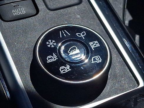 Used 2024 Nissan Pathfinder SV AWD/4WD image 24