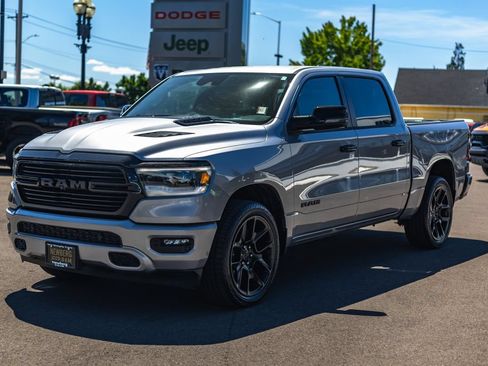 Used 2024 RAM 1500 Laramie AWD/4WD image 4