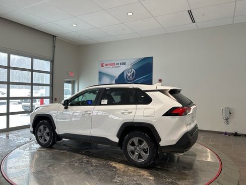 New 2025 Toyota RAV4 XLE image 4