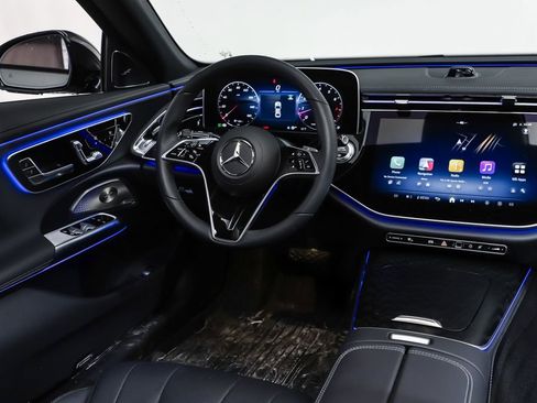 New 2026 Mercedes-Benz E 350 4MATIC Sedan image 12