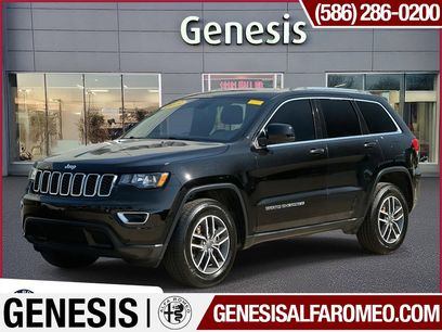 Used 2019 Jeep Grand Cherokee Laredo w/ 18" Wheel & 8.4" Radio Group