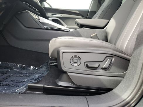 New 2026 Audi Q5 Premium image 19