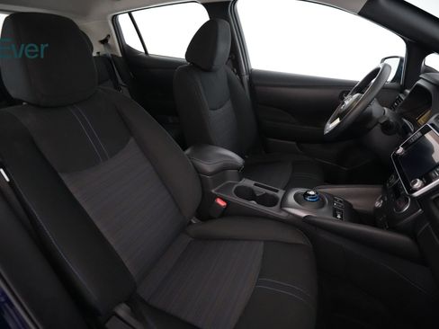 Used 2025 Nissan Leaf S FWD image 23