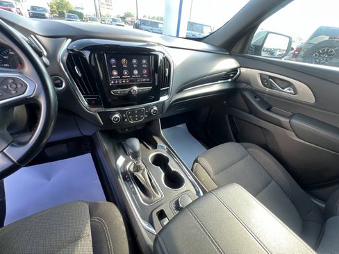 Used 2023 Chevrolet Traverse LT w/ LPO, Floor Liner Package AWD/4WD image 38