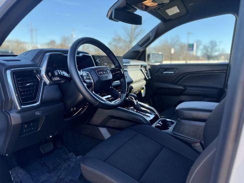 Used 2025 GMC Canyon Elevation w/ Convenience Package image 14