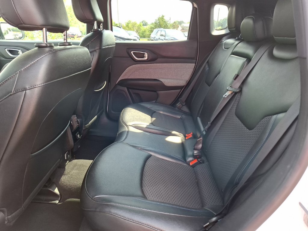 Used 2024 Jeep Compass Latitude AWD/4WD image 25