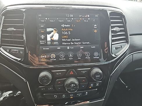 Certified 2020 Jeep Grand Cherokee Limited w/ Premium Lighting Group image 29