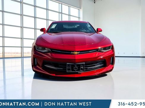 Used 2018 Chevrolet Camaro LT RWD image 22