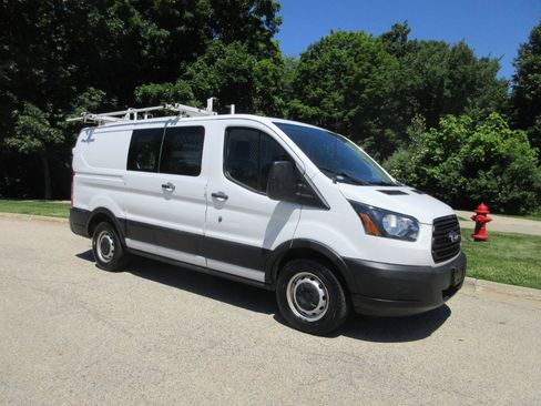 Used 2019 Ford Transit 150 130 Low Roof RWD image 3