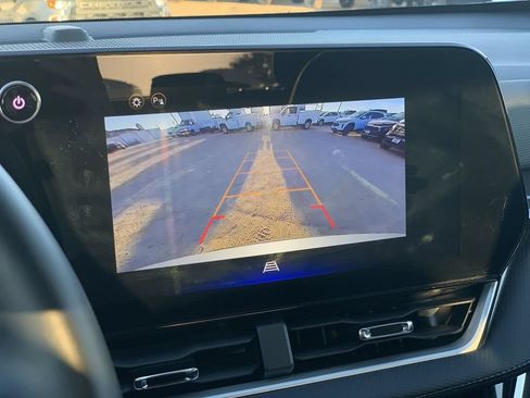 Certified 2026 Chevrolet Equinox LT FWD image 12