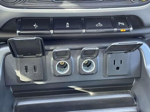 Used 2018 GMC Sierra 1500 SLT w/ SLT Premium Package image 23