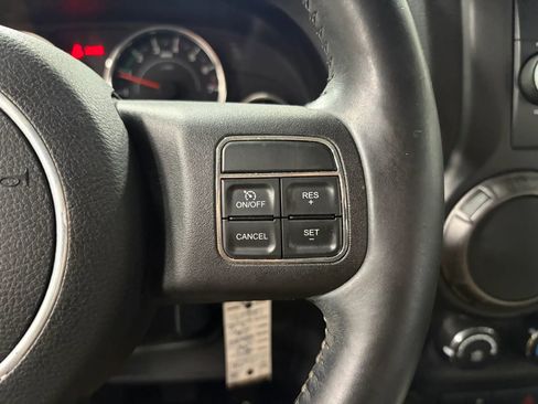 Used 2012 Jeep Wrangler Sport image 25