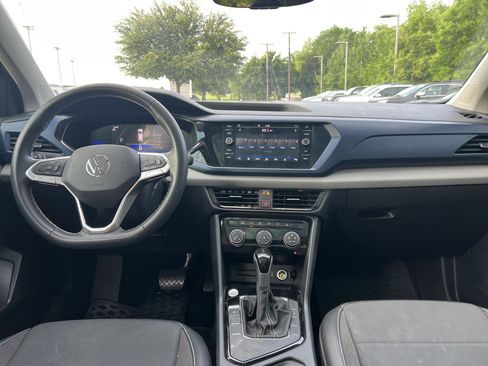 Certified 2023 Volkswagen Taos SE w/ Panoramic Sunroof Package FWD image 26