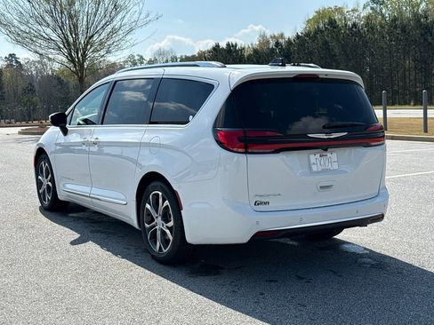 New 2026 Chrysler Pacifica Pinnacle FWD image 5