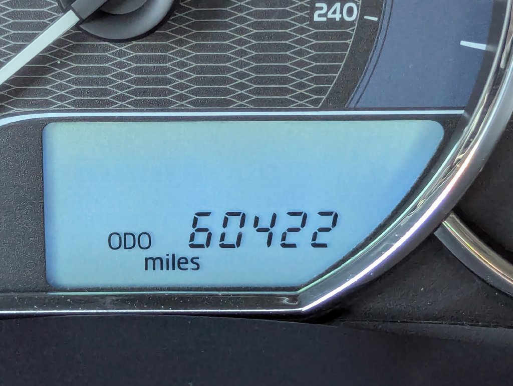 Used 2016 Toyota Corolla LE FWD image 19