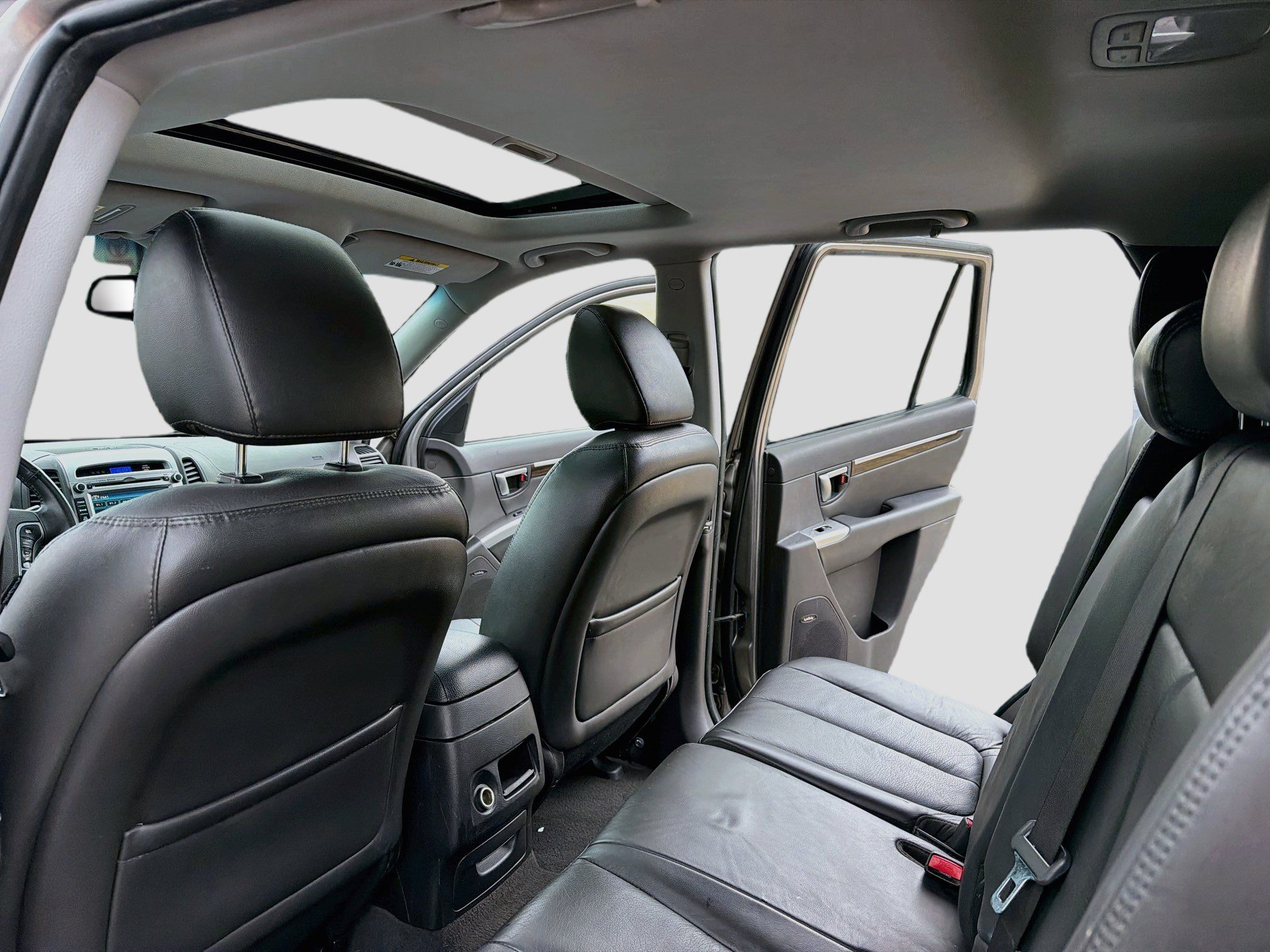 Used 2012 Hyundai Santa Fe Limited w/ Navigation Pkg 4 FWD image 11