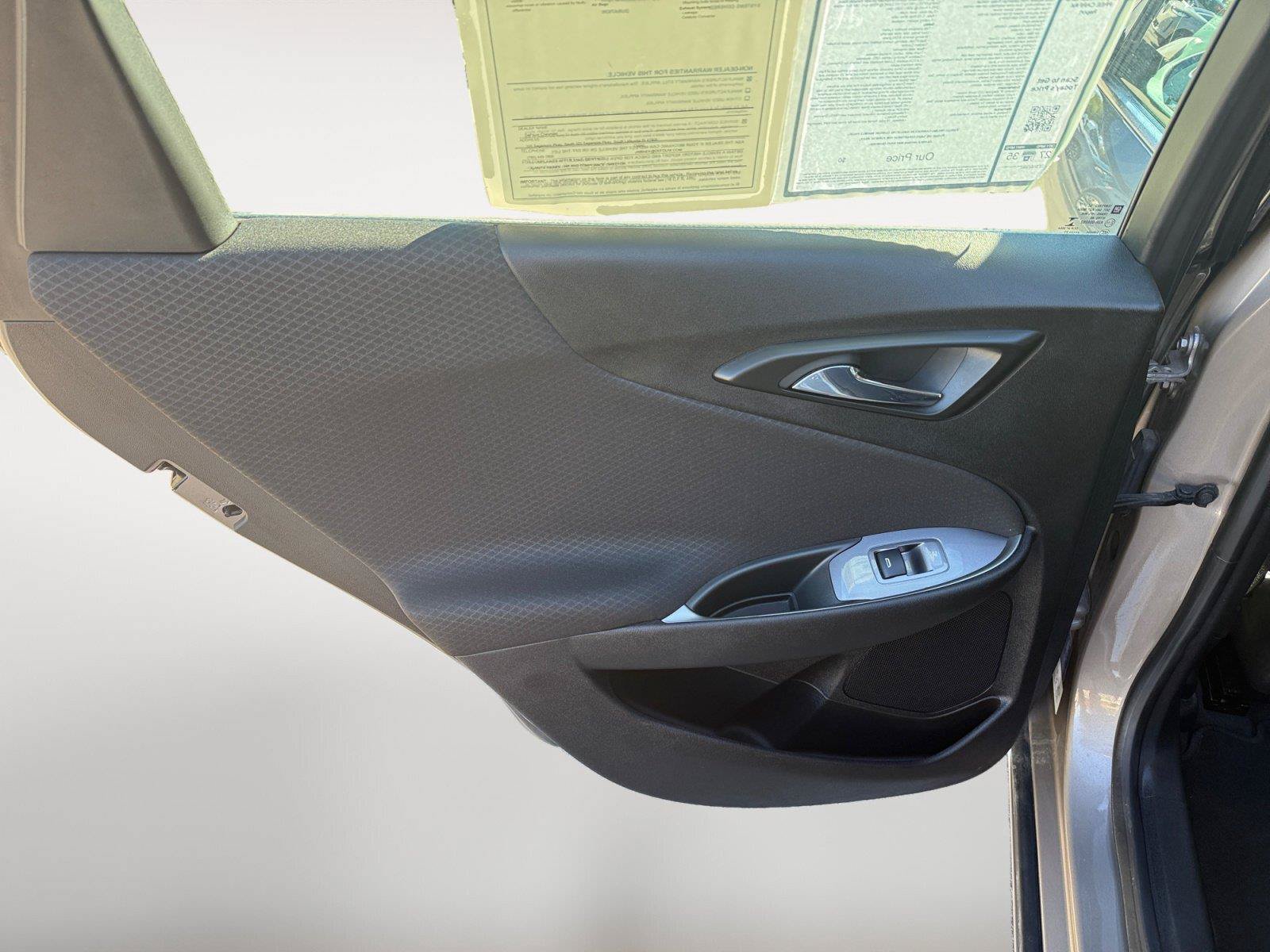 Used 2023 Chevrolet Malibu LT FWD image 18