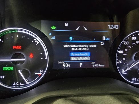 Used 2023 Toyota Sienna Platinum AWD/4WD image 16