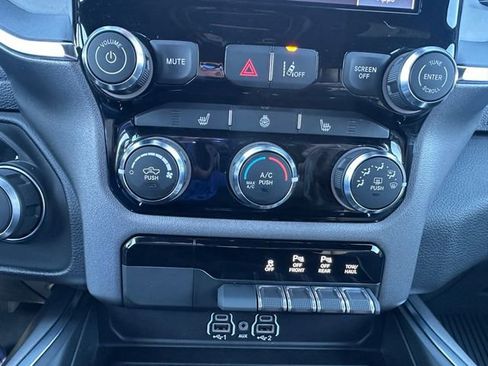 Used 2025 RAM 1500 Big Horn AWD/4WD image 17