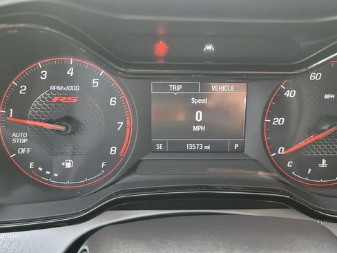 Used 2024 Chevrolet Trax RS FWD image 19