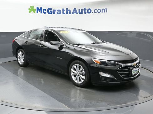 Used 2024 Chevrolet Malibu LT FWD image 2