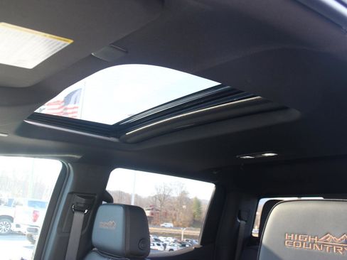 Used 2024 Chevrolet Silverado 1500 High Country w/ High Country Premium Package image 20