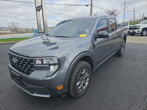 Used 2025 Ford Maverick XLT w/ Equipment Group 302A image 3