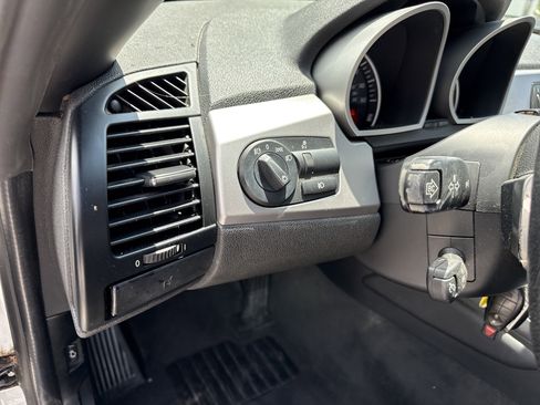 Used 2007 BMW Z4 3.0i image 22