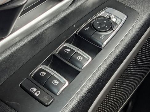 Certified 2023 Kia Telluride S w/ S Sunroof Package image 35