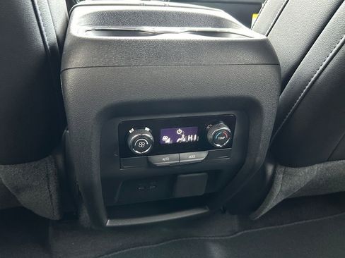 New 2026 Chevrolet Traverse LT w/ Driver Confidence Package image 36