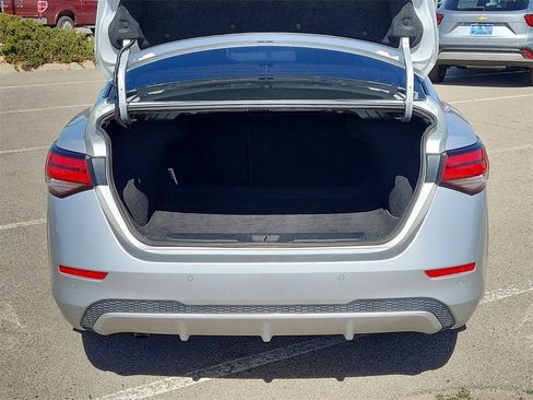 Used 2020 Nissan Sentra S image 11