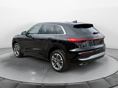 New 2025 Audi Q5 Premium image 5
