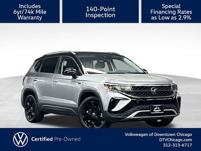 Used 2023 Volkswagen Taos SE w/ Black Wheel Package